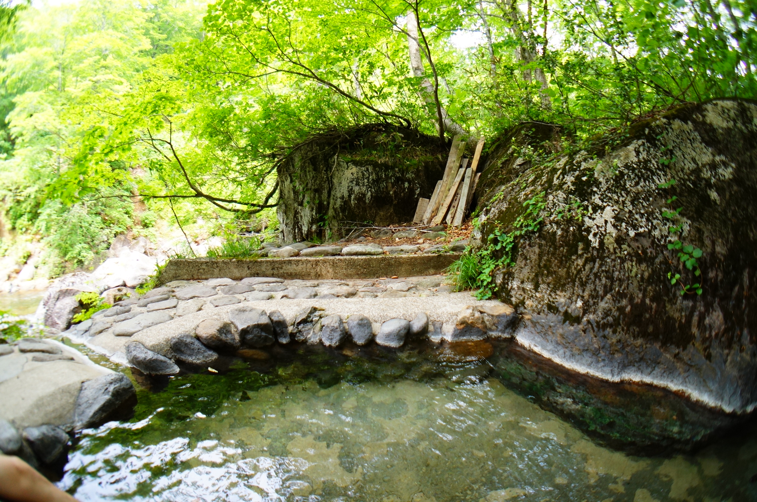 【栗原市】湯浜温泉 三浦旅館（ランプの宿）徒歩でワクワク秘湯への道　