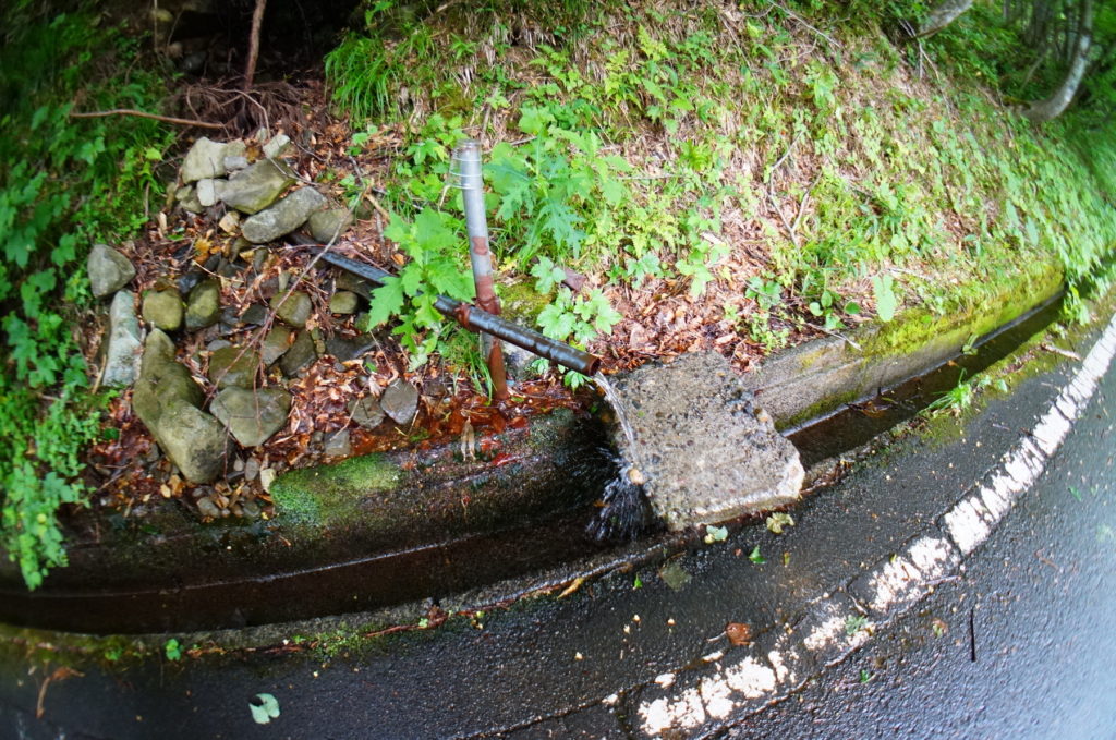 笹谷峠に湧き水を汲みに行ってきた