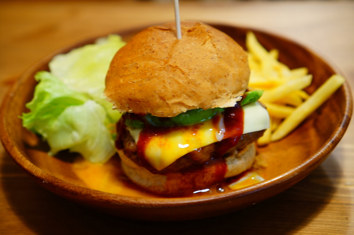 ＜閉店＞「ヤイクスコーヒー（YIKES COFFEE ）」またしても原町にハワイアンカフェがやってきた！！今度はスーパー